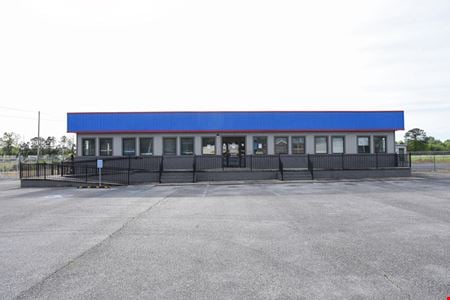 Preview of Retail space for Rent at 3511 Highway 31 S