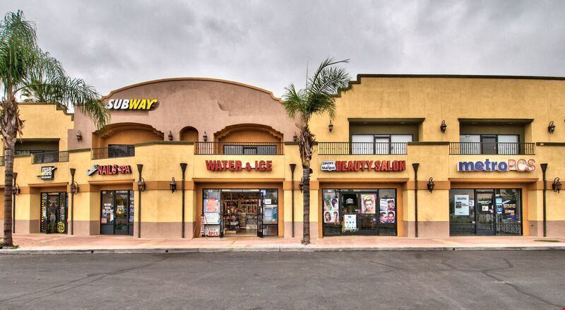 La Placita on 2nd Street