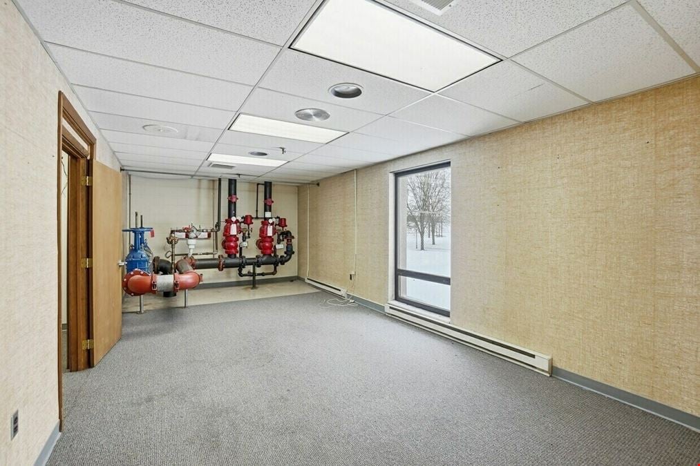 110 W Leffel Ln, Springfield, OH 45506-3522