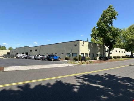 Preview of Industrial space for Rent at 2811 NE Riverside Way