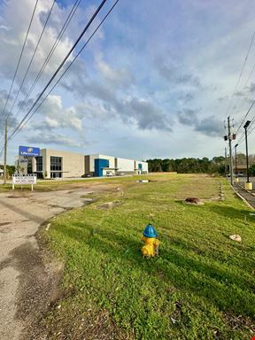 1.63 Acres For Sale off Government Boulevard and Interstate 65