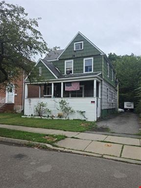21 Cedar St