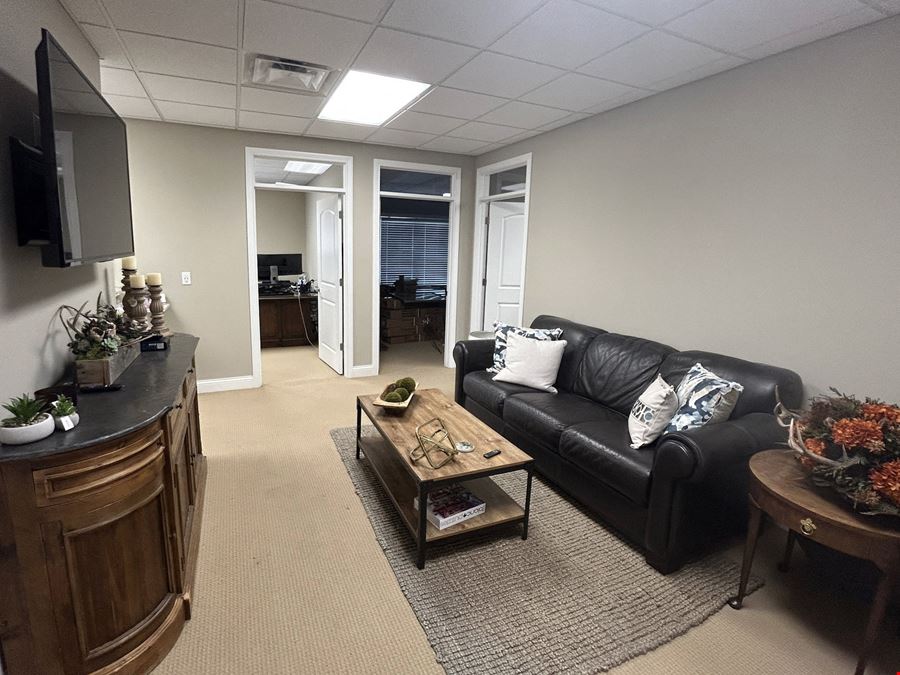 5082 Wooster Rd - Wooster Park Office Condo