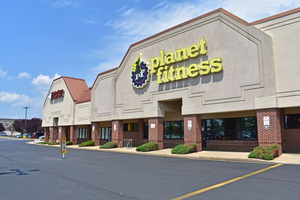 Middletown Square Shopping Center