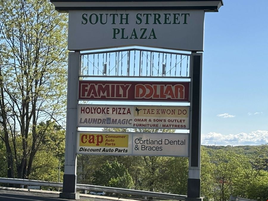 South Street Plaza 209-235 South St 