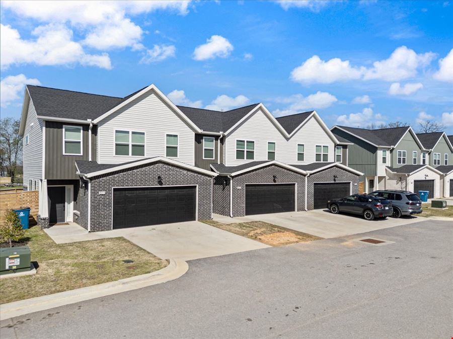 Birdmaster Townhomes