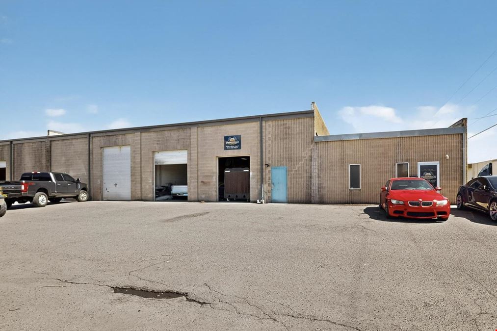 PREMIER MULTI TENANT INDUSTRIAL COMPLEX