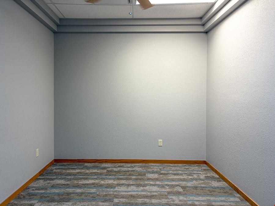 Professional Office Space For Lease in the Highlands