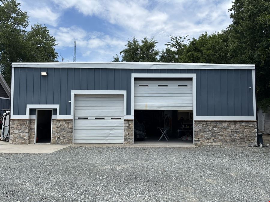 1015 Ellis Road
