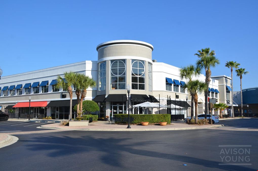 Colonial TownPark Office Above Retail