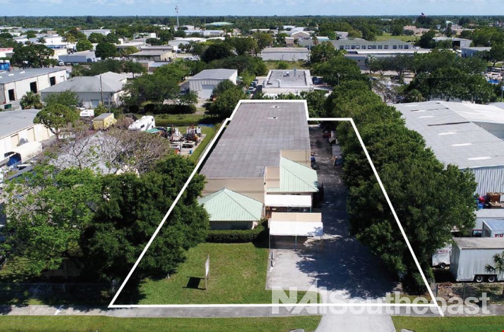 ±2,734 SF Warehouse Condo