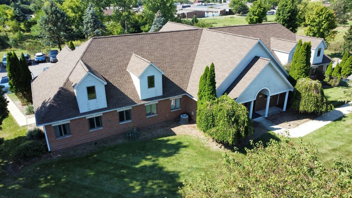 1225 W Grand River
