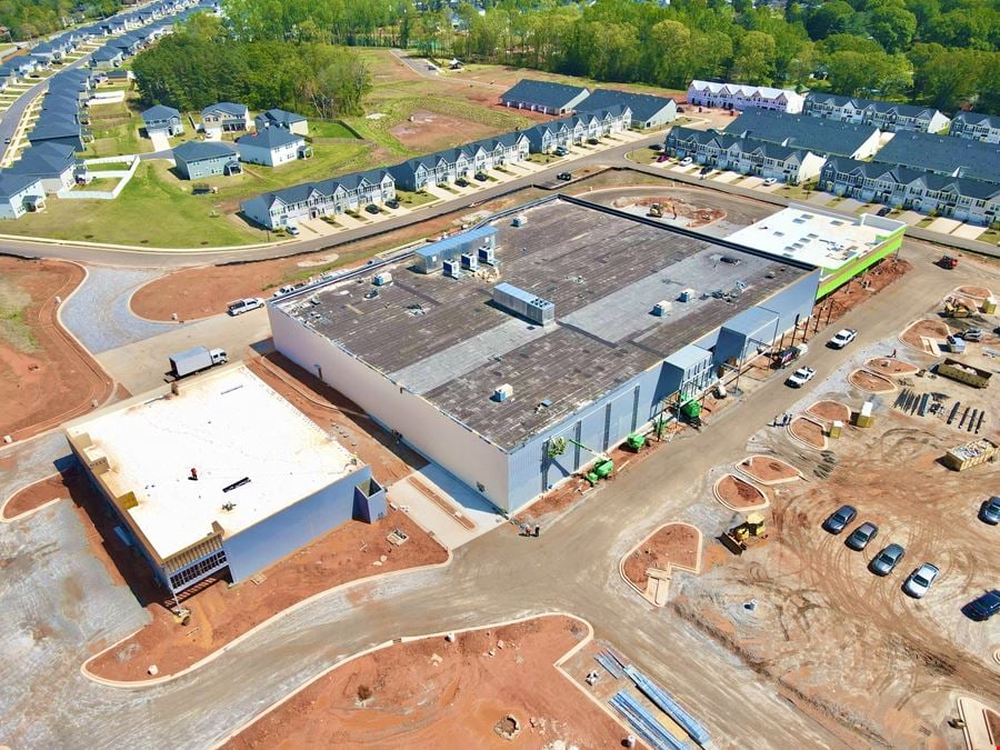 Publix-anchored Shopping Center