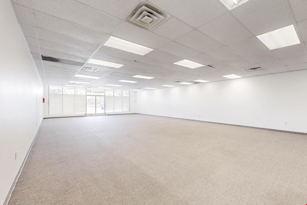 Below Market Retail Space for Lease!