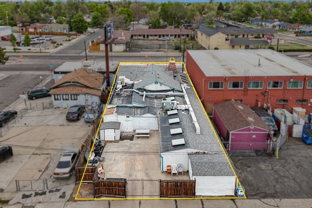 8710 E Colfax Ave