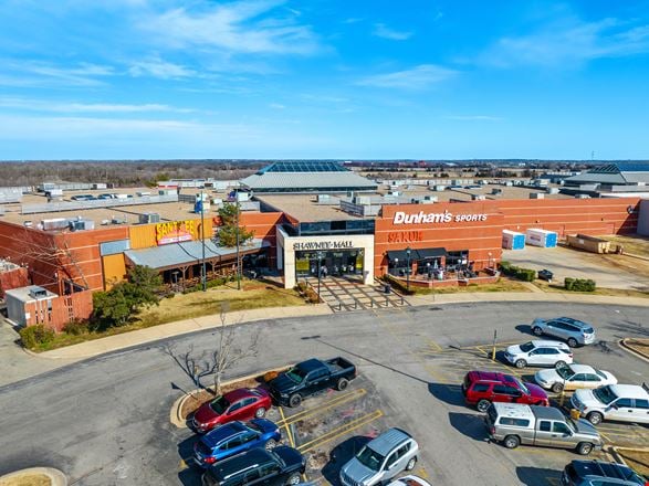 Preview of Retail space for Rent at 4901 N Kickapoo Ave