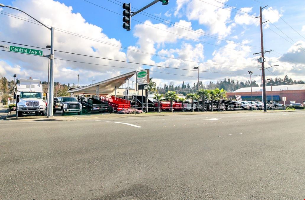 418 Central Ave N