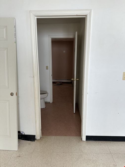 6300 w Port Bay Road