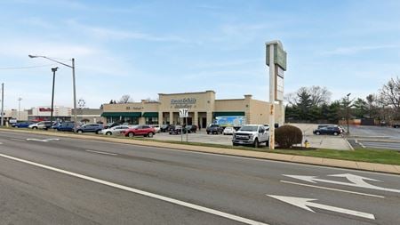 Preview of commercial space at 840 North Lexington-Springmill Road