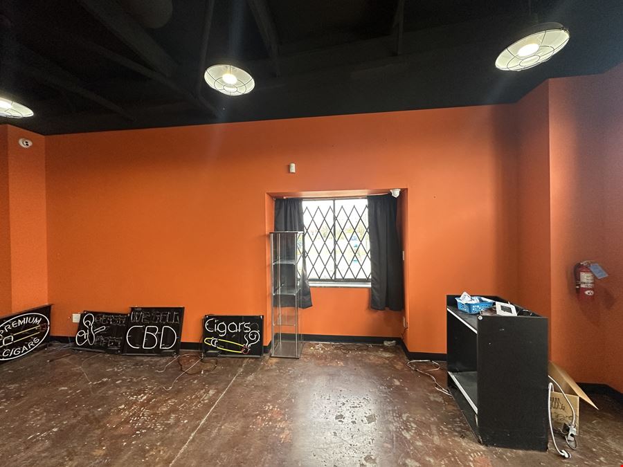 Free-Standing Shepherdsville Retail Building with Drive-Thru