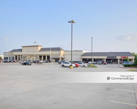 Preview of Retail space for Rent at 745 Cross Timbers Road