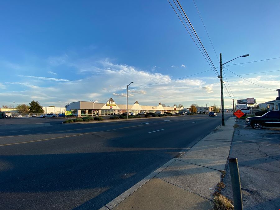 North Salisbury Plaza