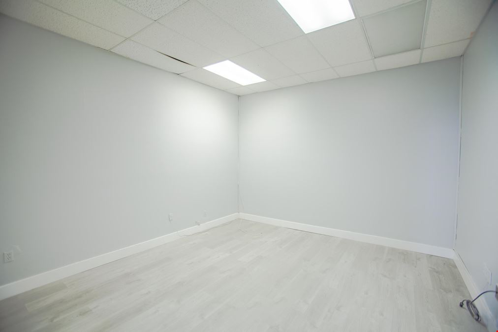 Premier Standalone Office/Retail Opportunity