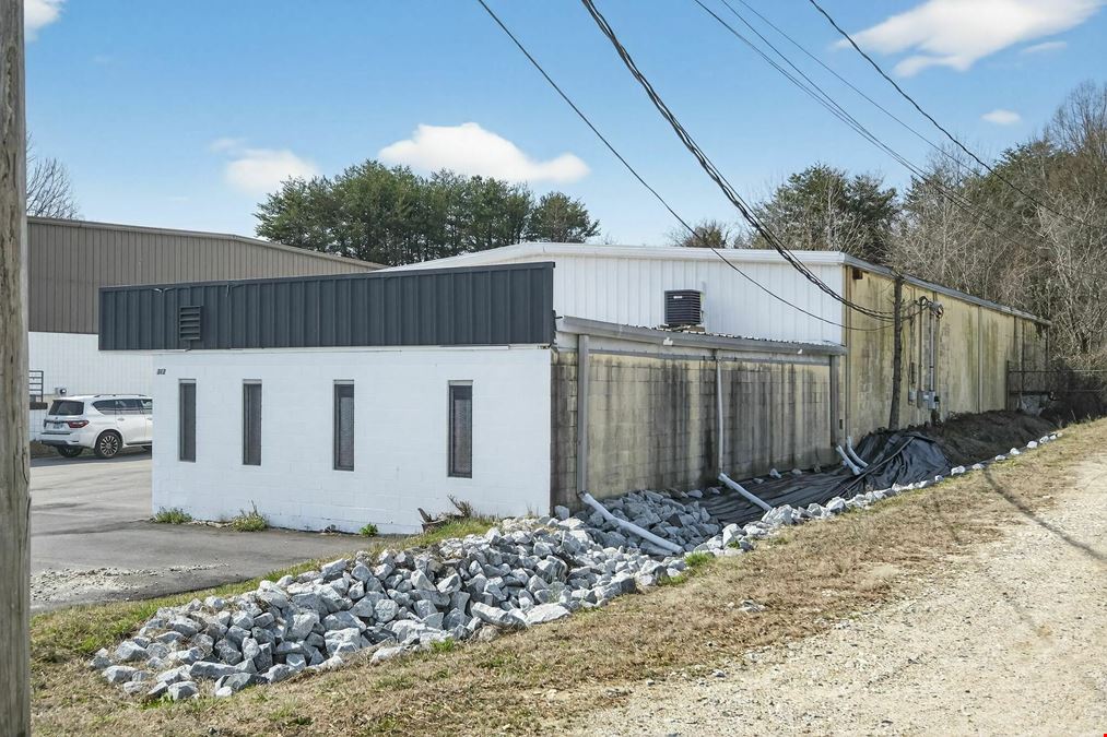 312 New St, Hight Point - Industrial Warehouse with fenced IOS