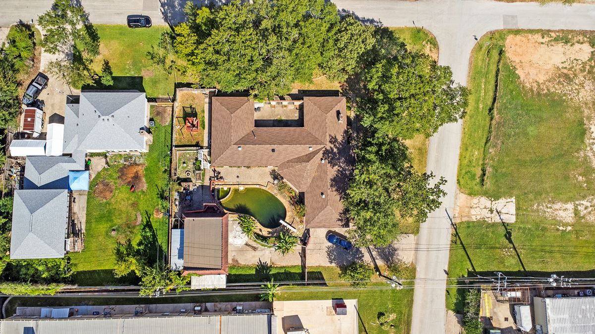 Mixed-Use Flexibility – A Versatile Opportunity for Residential or Commercial Use