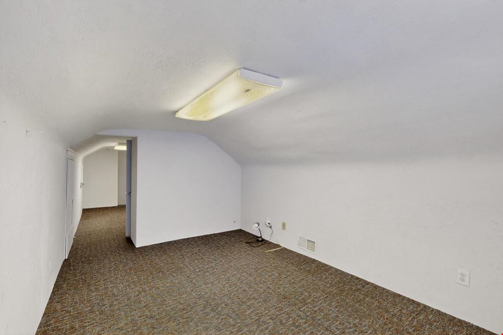 606 Broadway Blvd SE
