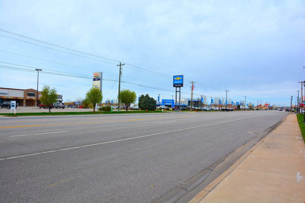 Layton Retail Center