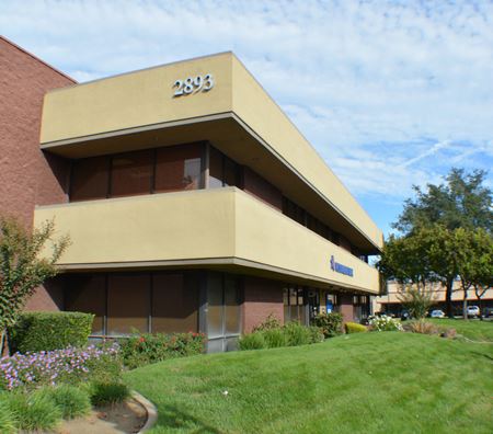 Preview of commercial space at 2893 Sunrise Blvd.