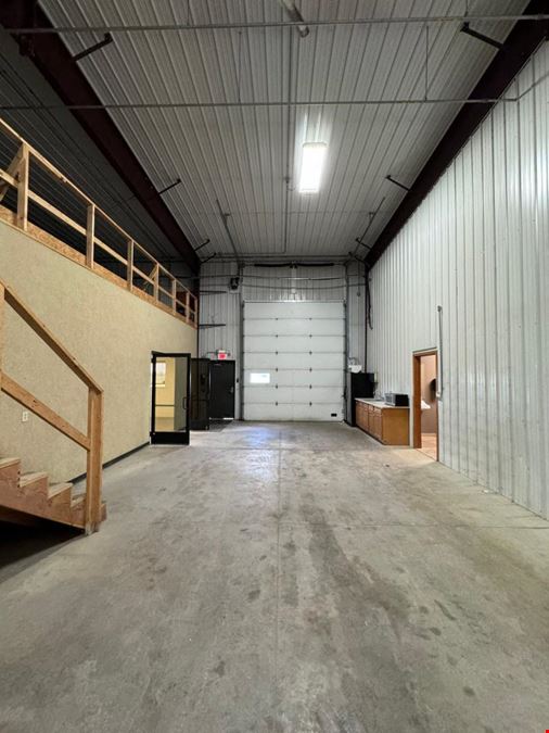 7840 Leqve Dr SE Suite B - Warehouse for Lease