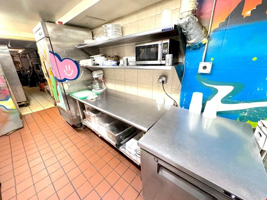 128 Metropolitan Ave