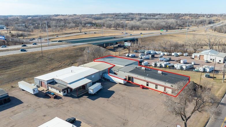 Preview of Industrial space for Rent at 1405 North Cleveland Avenue