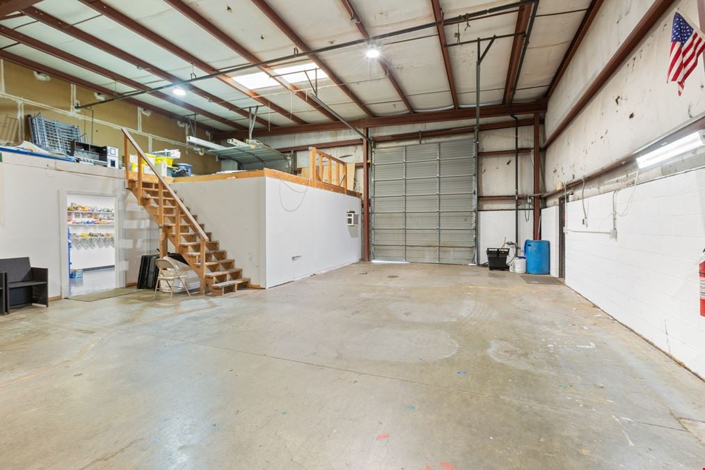 202 Freedom Ct