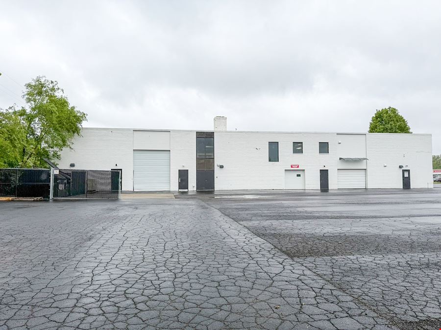 5055 E Main St