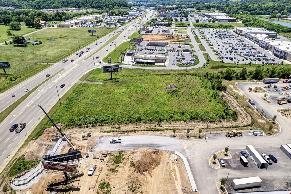 000 Winfield Dunn Pkwy - Publix and Target Adjacent