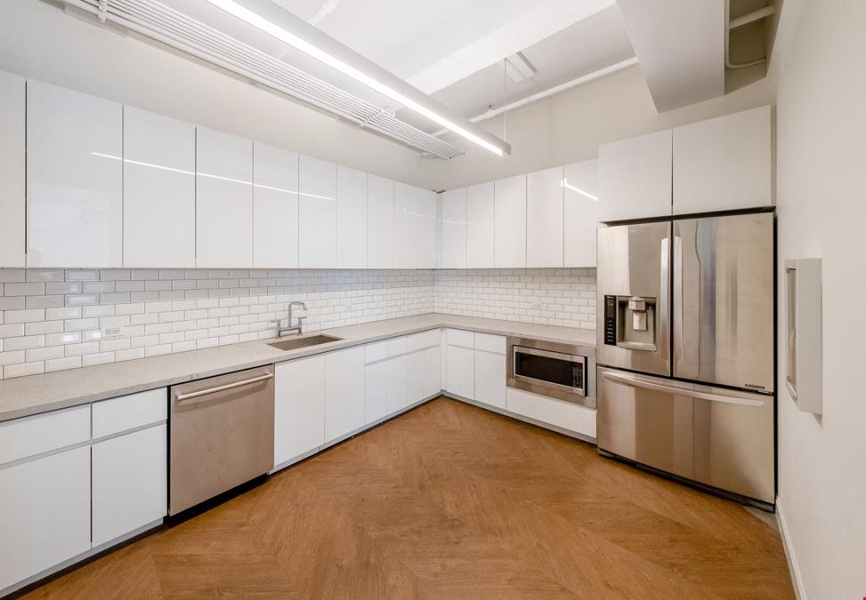 261 Fifth Avenue