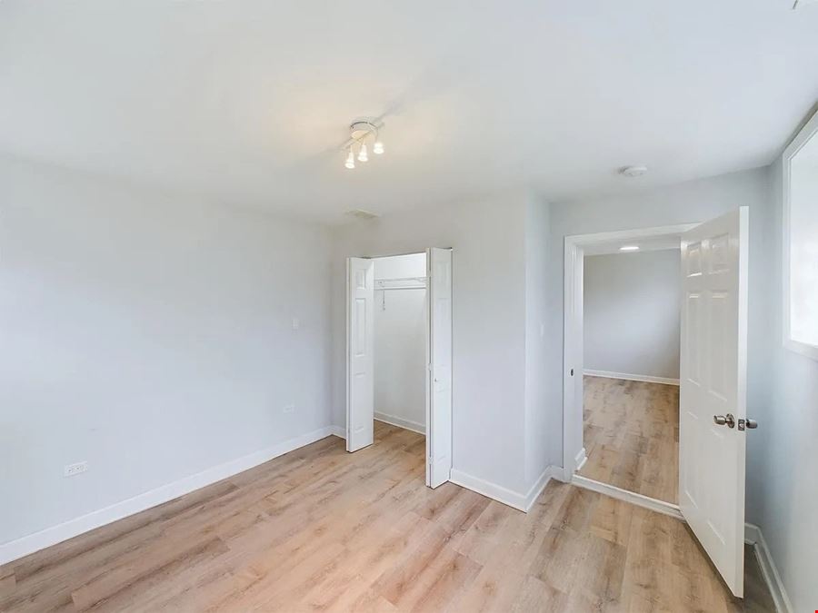 619 E Groveland Park | 7 Unit Multifamily