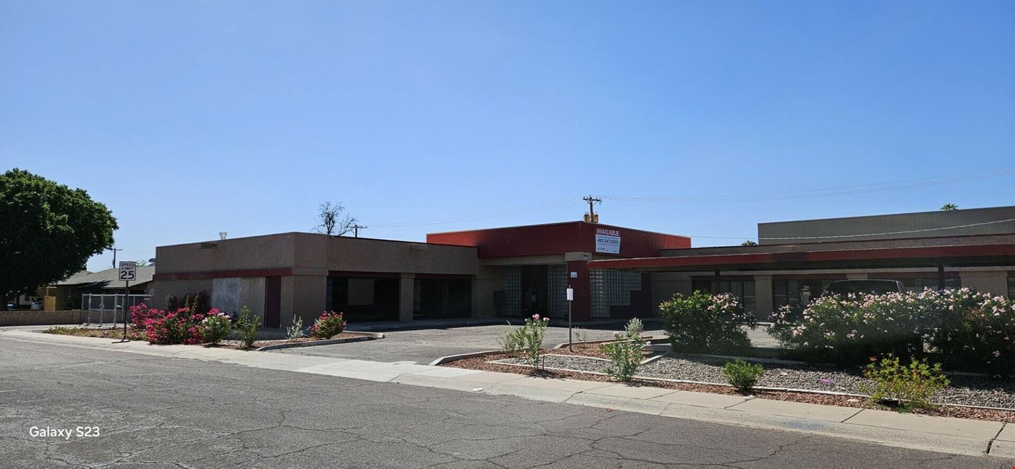 4045 E McDowell Road 