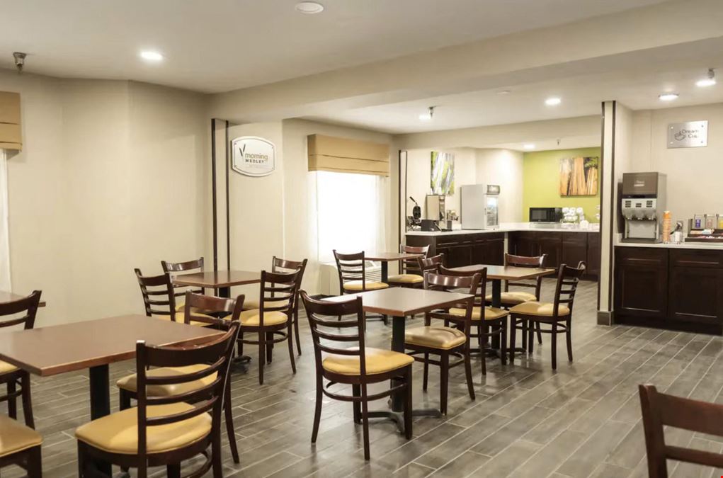 2525 Abbott Dr (Sleep Inn by Choice Hotels Omaha Airport)