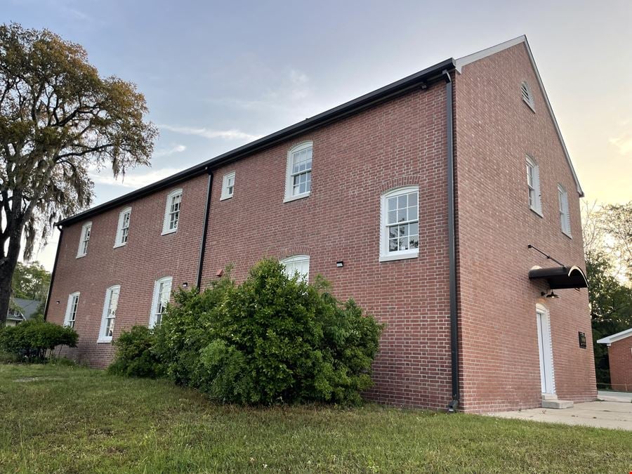 302 Willard St