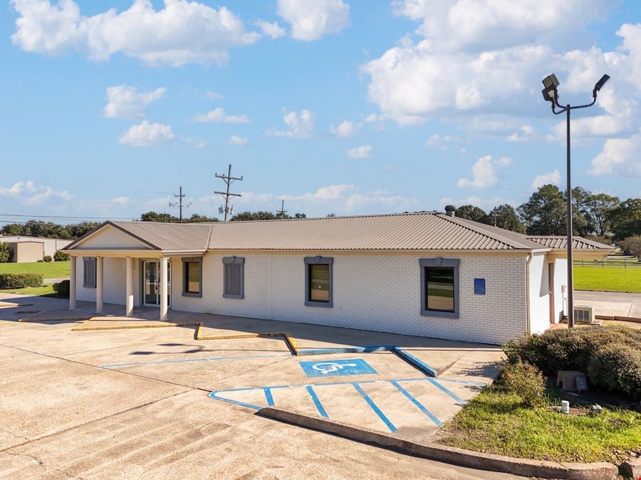 Retail/Former Bank with Drive-Thru on Coteau Rd Corner