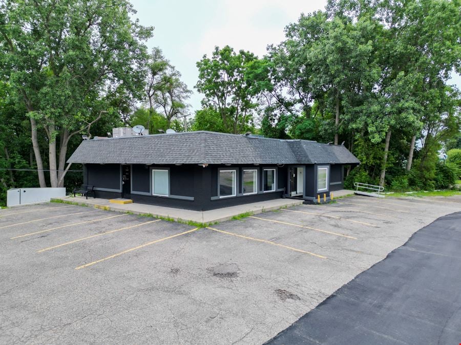 3870 Elizabeth Lake Rd