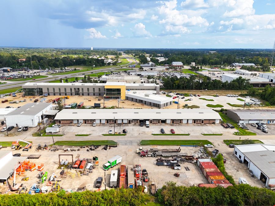 ±1,500-3,000 SF Office/Warehouse Suites for Lease off Airline Hwy