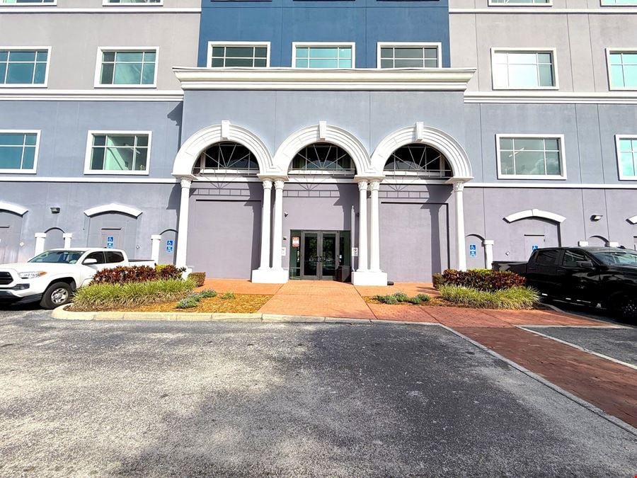 1743 Park Center Dr