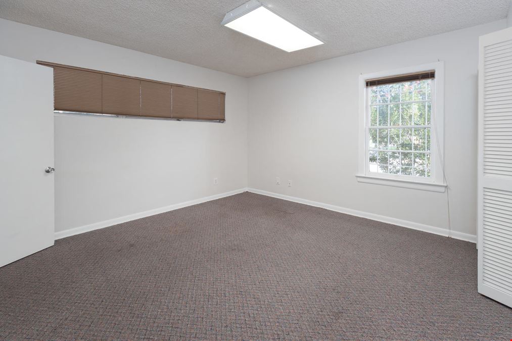 1621 Emerson Street, Jacksonville, FL 32207
