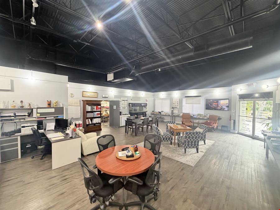 Fully A/C Showroom/Warehouse