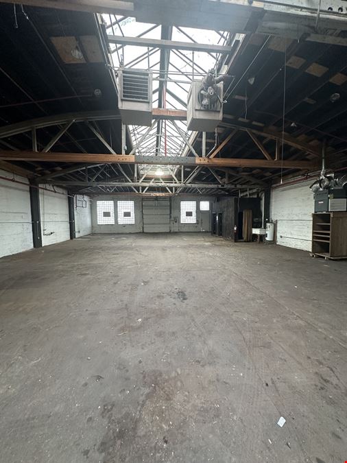 2328 W. Nelson St.